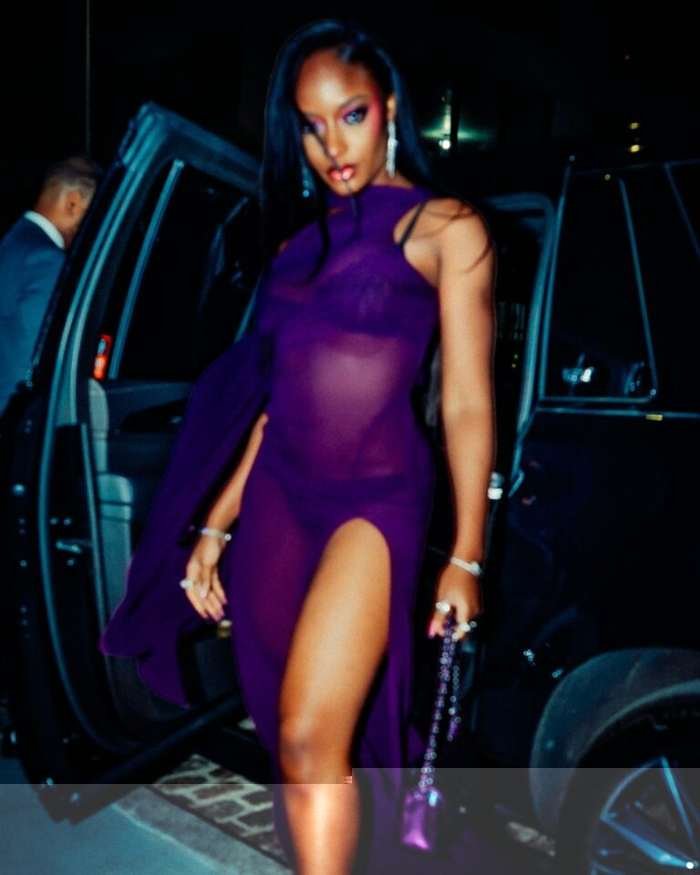 Ayra Starr full body photo